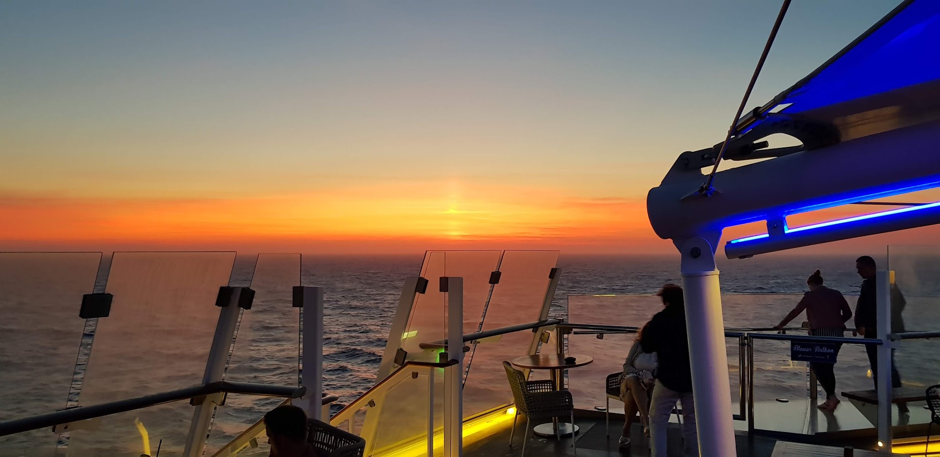 Sonnenuntergang auf der Mein Schiff 6