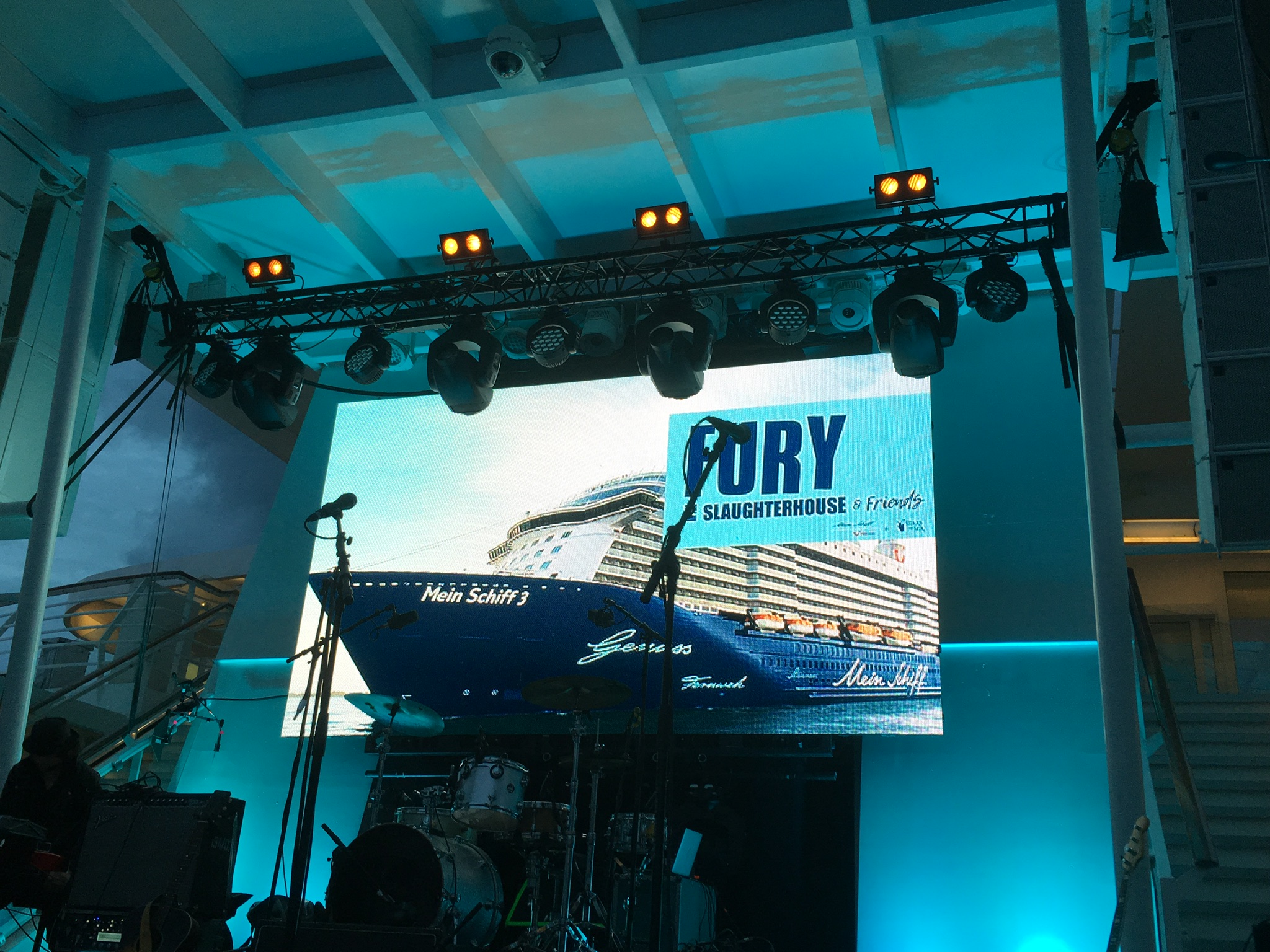 Fury & Friends Cruise von TUI Cruisese